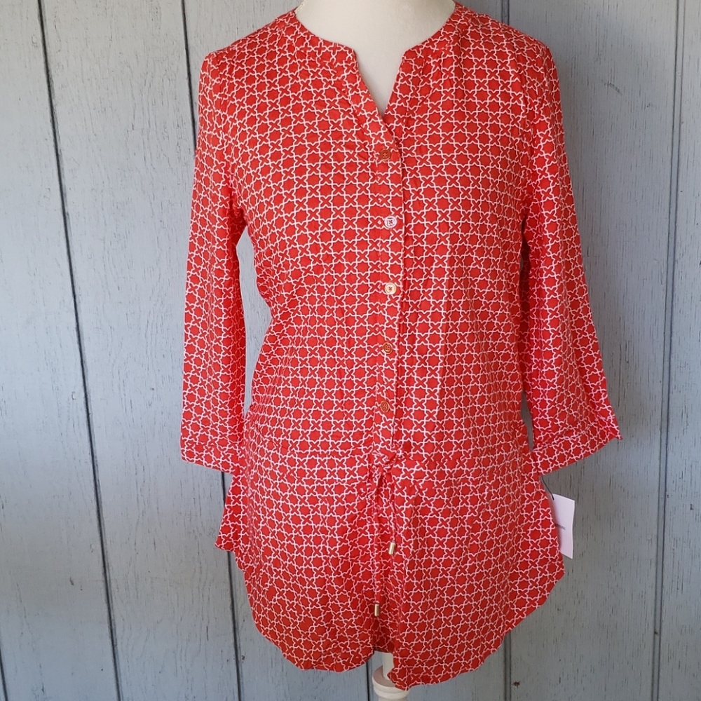 Red White Pattern Rop. Buttons Long Sleeve